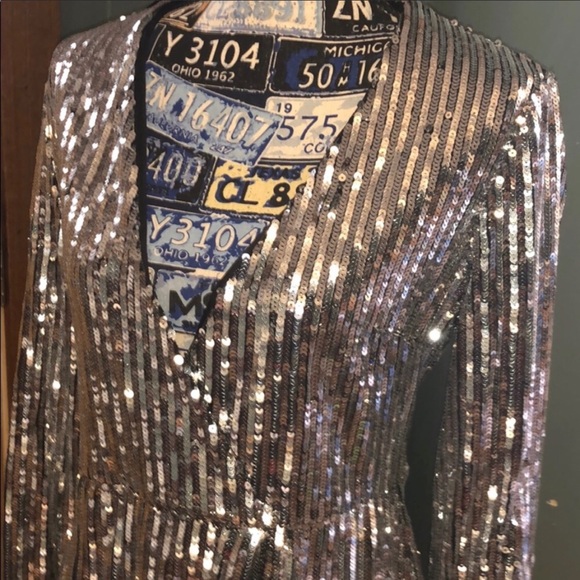 Final price! Pretty Little Thing sequin dress sz 6 - Picture 2 of 5